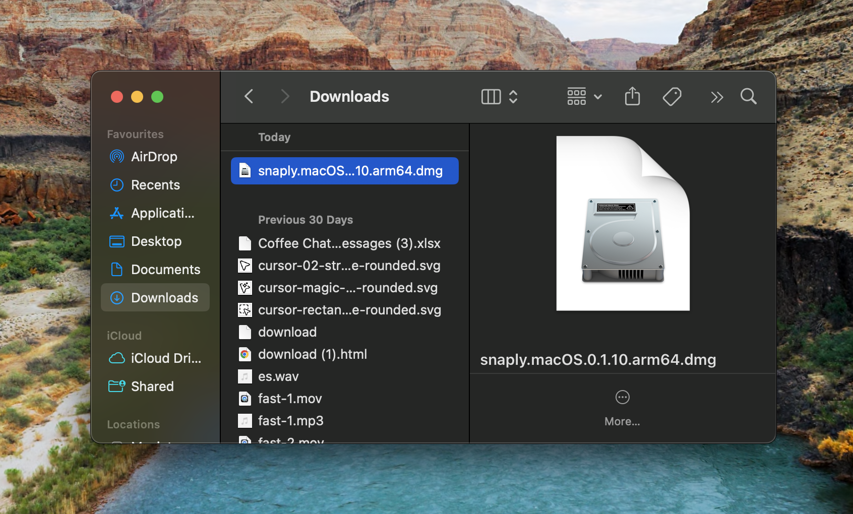 Open the Snaply.dmg file